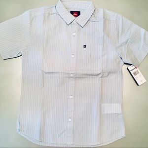 NWT: Quiksilver SS Button Down Shirt